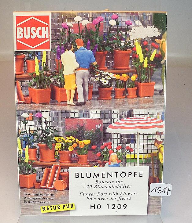 Busch H0 1230 4 fertig bepflanzte Blümenkübel Gießkanne Spaten OVP
